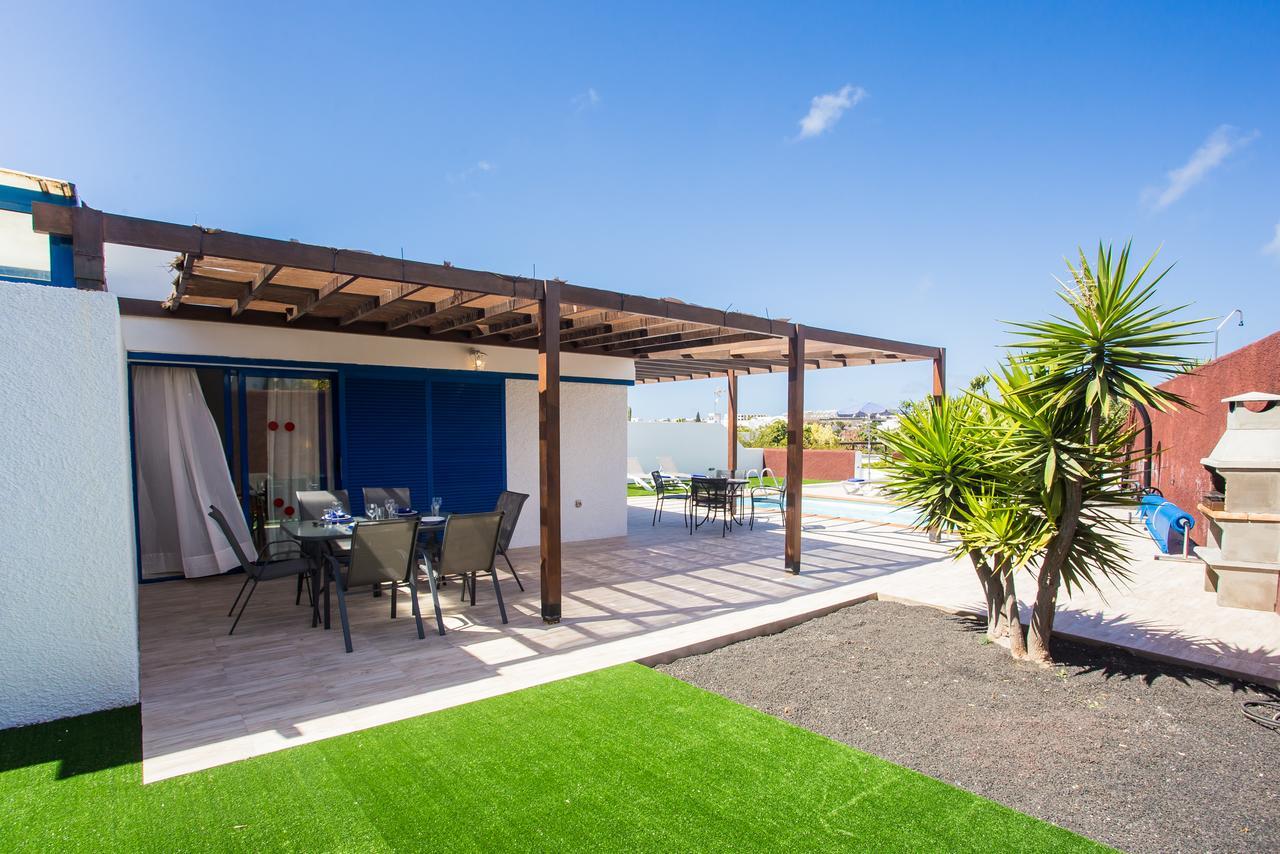 Las Marinas Deluxe Playa Blanca  Exterior photo